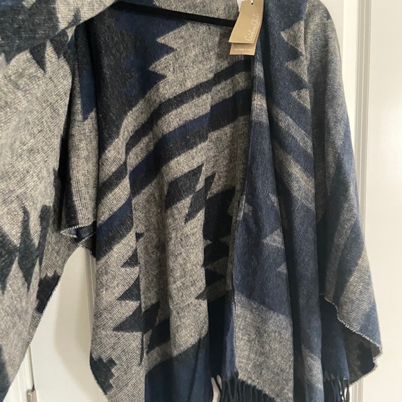 NWT BOHO PLUS SIZE SHAWL - Picture 3 of 4